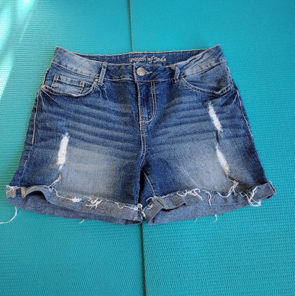 Myth of Jade Women's Ripped Fray Hem Shorts Mid Rise Size 6